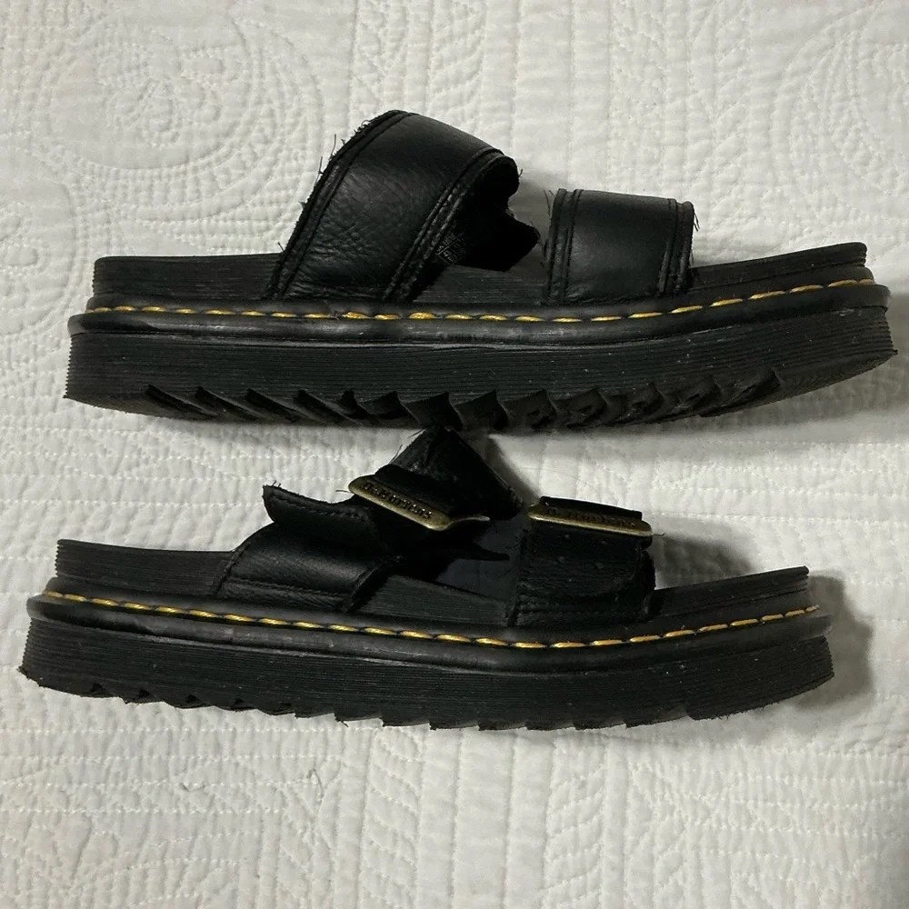 Dr. Martens Myles ll black Unisex sandals size 10 men’s 11 women’s